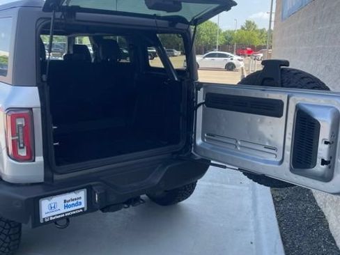 Used 2023 Ford Bronco Wildtrak AWD/4WD image 7