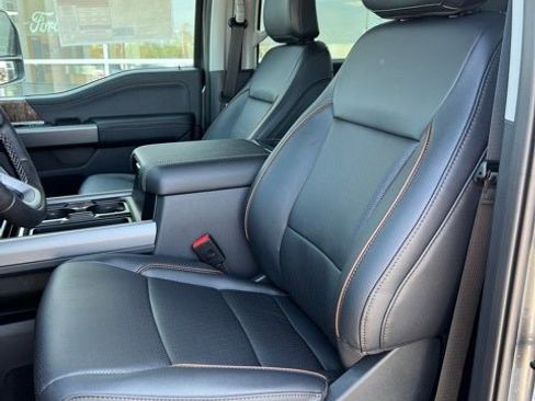 New 2026 Ford F250 Lariat w/ Black Appearance Package image 12