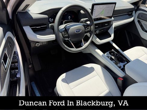 New 2026 Ford Explorer Platinum AWD/4WD image 16