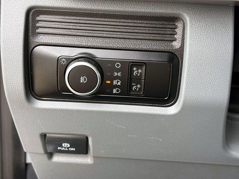 Used 2024 Ford F550 4x4 Regular Cab Super Duty image 17