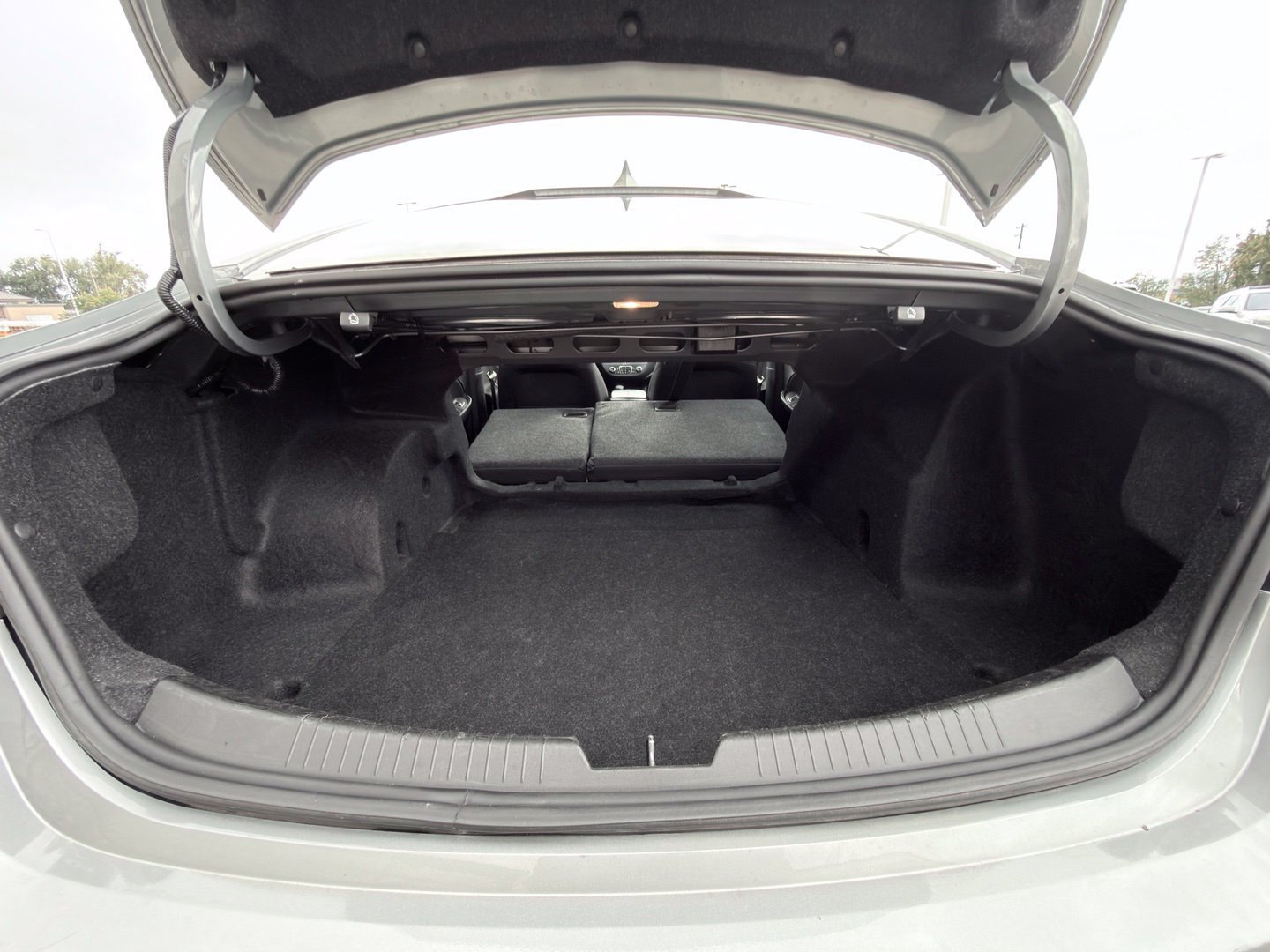 Used 2024 Chevrolet Malibu LT FWD image 33