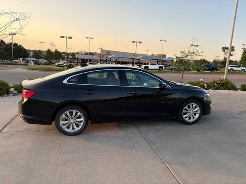 Used 2024 Chevrolet Malibu LT FWD image 12
