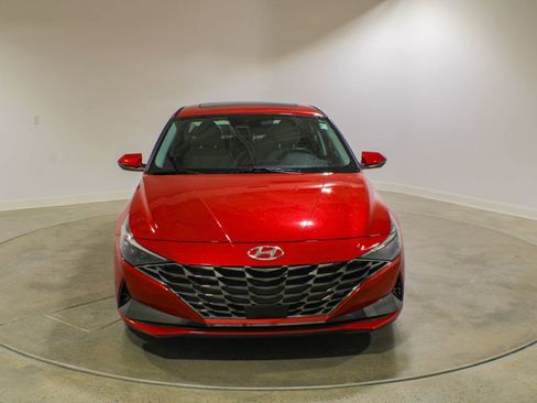 Used 2021 Hyundai Elantra Limited w/ Cargo Package FWD image 8