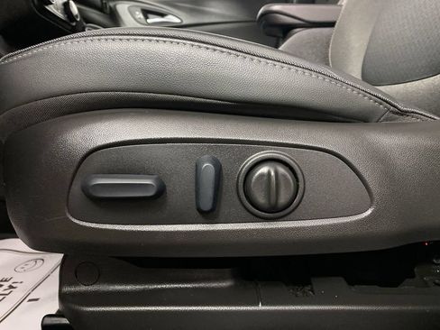 Certified 2023 Buick Encore GX Preferred w/ Cold Weather Comfort Package AWD/4WD image 12