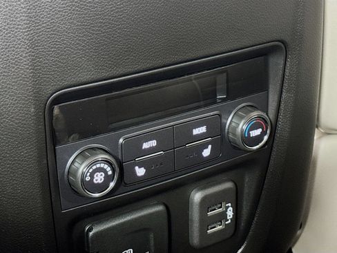 Used 2023 Buick Enclave Avenir w/ Avenir Technology Package FWD image 27