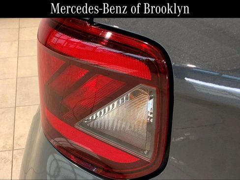 Used 2023 Hyundai Venue SEL FWD image 15