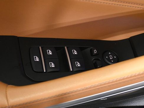 Used 2023 BMW X6 xDrive40i w/ Premium Package image 30