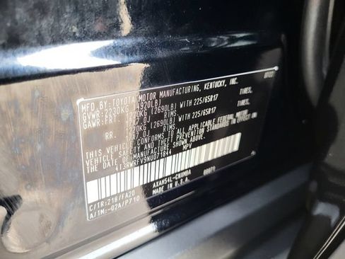 Used 2022 Toyota RAV4 XLE AWD/4WD image 28