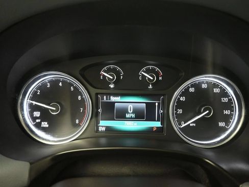 Used 2018 Buick Enclave Essence AWD/4WD image 16