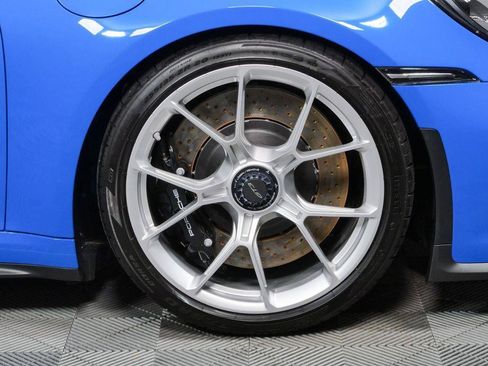Certified 2024 Porsche 911 GT3 RWD image 32