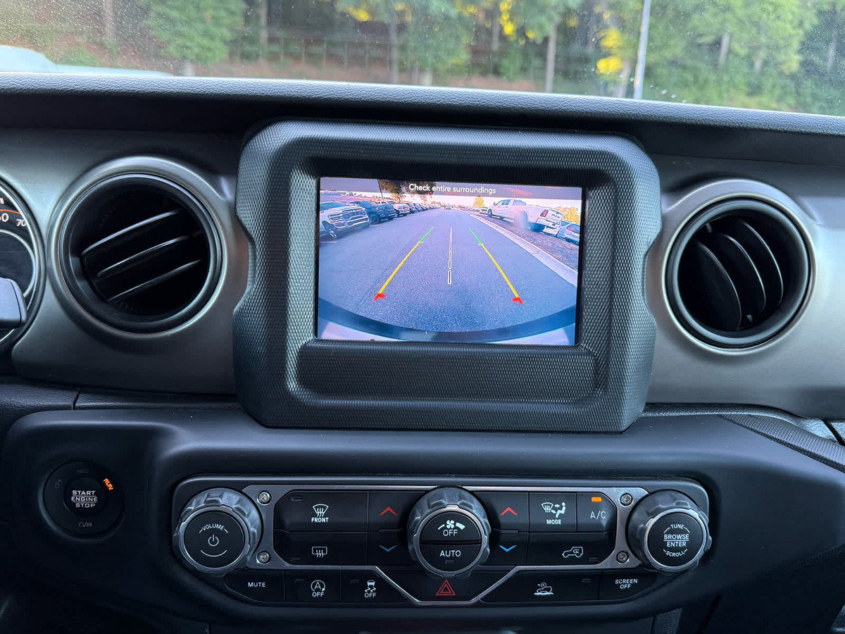 Used 2021 Jeep Wrangler Unlimited Sport AWD/4WD image 19