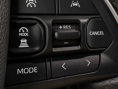 Used 2025 Toyota Tacoma 4x4 Double Cab Hybrid image 40