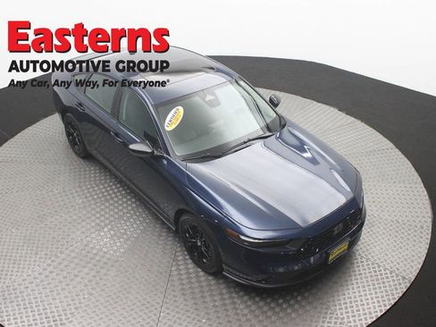 Used 2025 Honda Accord SE image 3