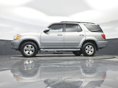 Used 2003 Toyota Sequoia Limited RWD image 27