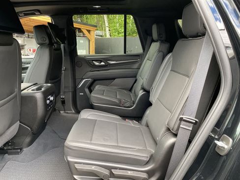 Used 2024 GMC Yukon Denali w/ Denali Reserve Package AWD/4WD image 16