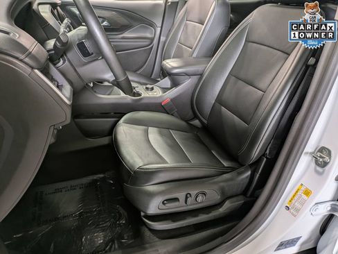 Used 2024 GMC Terrain SLT w/ Infotainment Package II AWD/4WD image 11