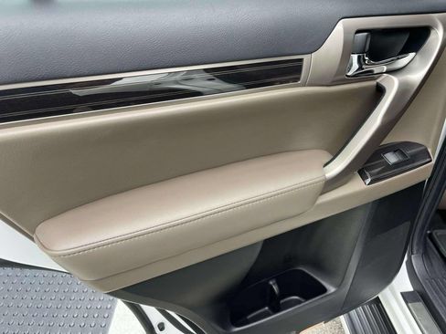 Used 2020 Lexus GX 460 Premium AWD/4WD image 15