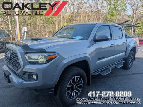 Used 2020 Toyota Tacoma TRD Sport w/ Technology Package image 1
