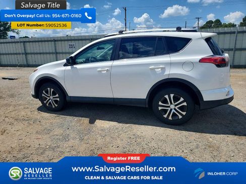 Used 2016 Toyota RAV4 LE FWD image 3