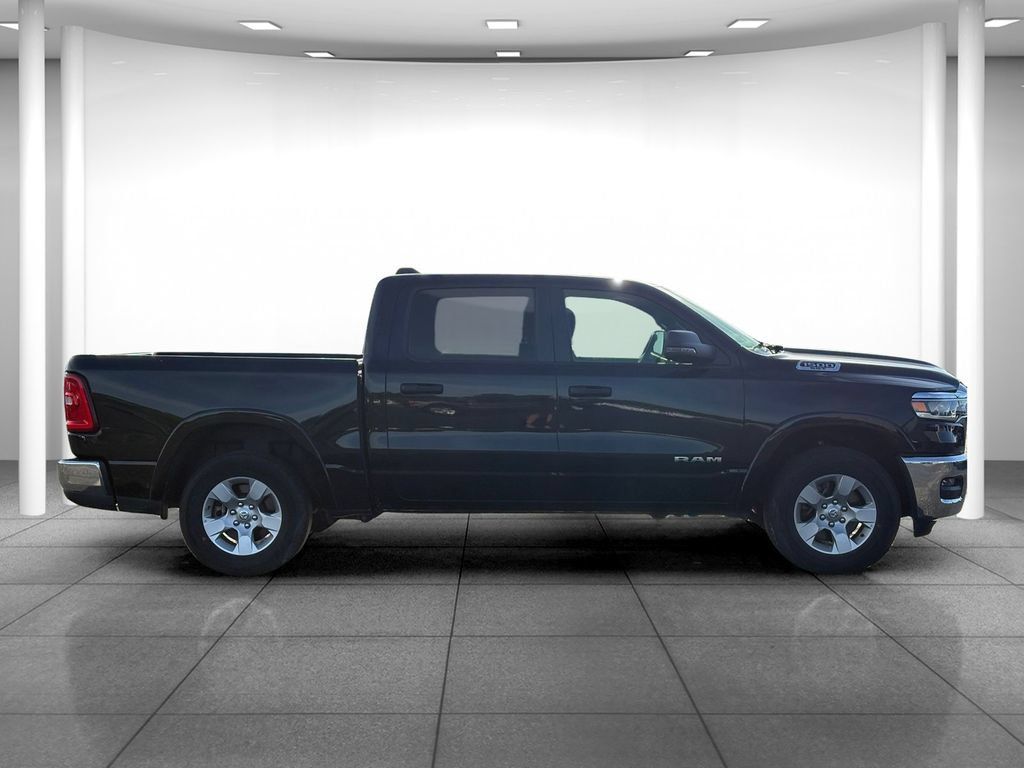 Used 2025 RAM 1500 Big Horn AWD/4WD image 8