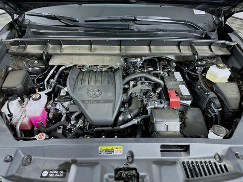 Certified 2026 Toyota Highlander XSE image 33