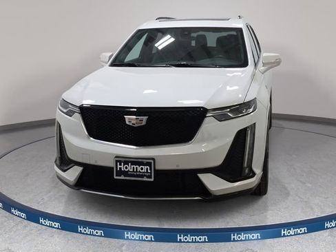 Used 2020 Cadillac XT6 Sport AWD/4WD image 3