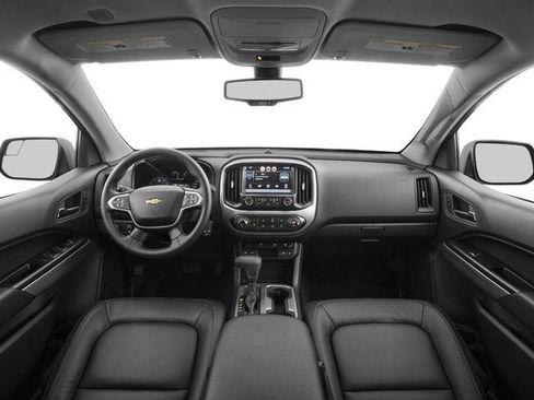 Used 2017 Chevrolet Colorado LT w/ LT Convenience Package image 12