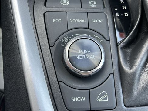 Used 2020 Toyota RAV4 TRD Off-Road w/ TRD Off-Road Weather Package AWD/4WD image 33