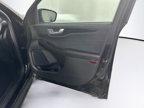 Used 2025 Ford Escape ST-Line FWD image 30