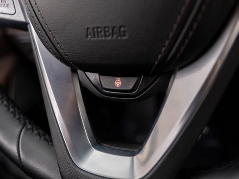 Certified 2022 BMW 750i xDrive w/ Luxury Rear Seating Package image 24