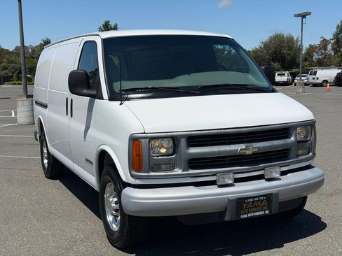 Used 2001 Chevrolet Express 3500 RWD image 20