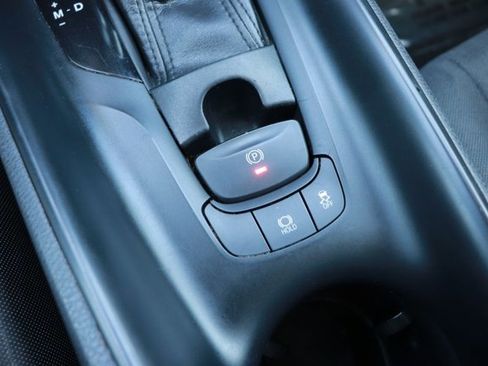Used 2020 Toyota C-HR LE FWD image 18