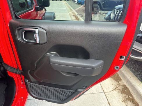 Used 2024 Jeep Wrangler Unlimited Sport AWD/4WD image 28