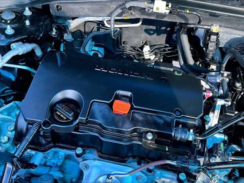 Used 2024 Honda HR-V Sport image 33