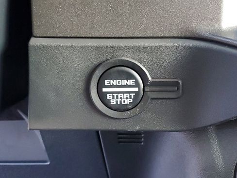 New 2025 Ford Bronco Big Bend w/ Black Diamond Package image 13