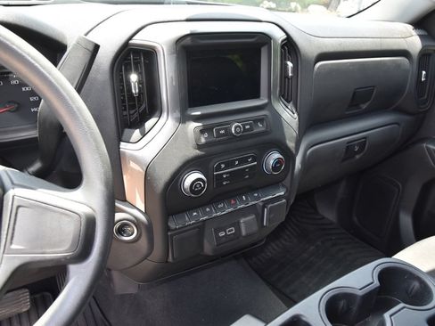 Used 2024 Chevrolet Silverado 1500 Custom w/ Turbomax Blackout Package RWD image 11