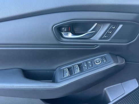 Used 2023 Honda Accord Sport image 12