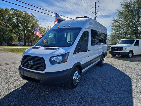 Used 2019 Ford Transit 350 XL image 3