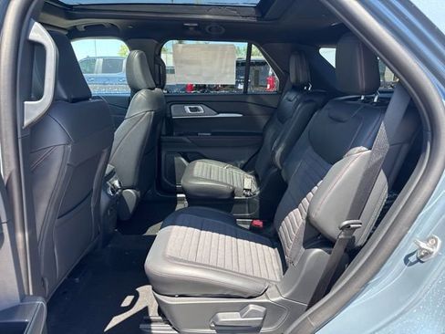 New 2026 Ford Explorer ST-Line AWD/4WD image 10