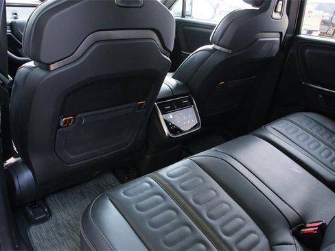 Used 2025 Rivian R1T Adventure image 20