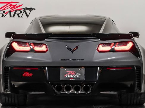 Used 2016 Chevrolet Corvette Z06 w/ 3LZ Preferred Equipment Group image 12