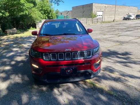 Used 2018 Jeep Compass Latitude AWD/4WD image 8