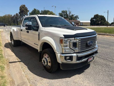 Used 2022 Ford F450 Lariat w/ Lariat Value Package AWD/4WD image 8