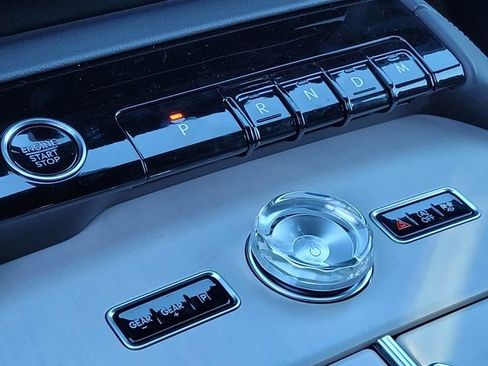 New 2026 Lincoln Navigator L Reserve AWD/4WD image 23