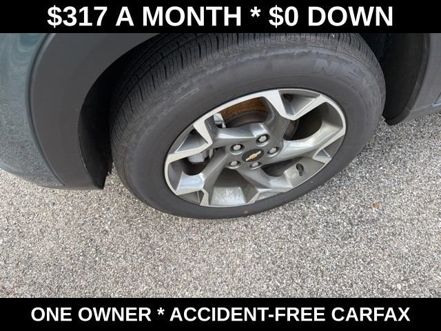 Used 2025 Chevrolet Trax LT FWD image 11