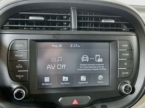 Used 2020 Kia Soul LX FWD image 14