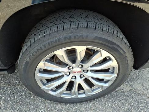 Used 2022 GMC Yukon Denali w/ Denali Premium Package AWD/4WD image 20
