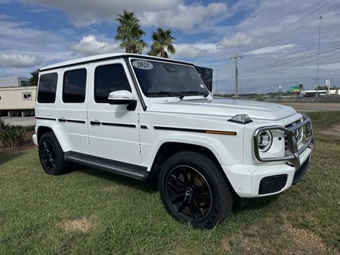 Used 2025 Mercedes-Benz G 550 image 3