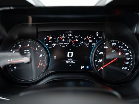 Used 2018 Chevrolet Camaro ZL1 RWD image 34