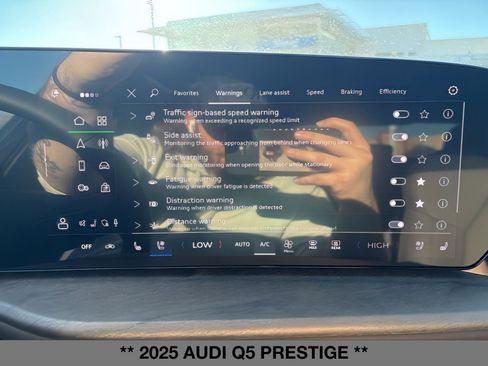 New 2025 Audi Q5 Prestige image 24